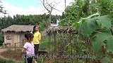 农村小英子：英子做泡菜要长花，看大姐和老妈谁才是泡菜能手