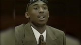 24年前的今天，科比宣布参加NBA选秀
