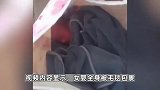 福州一公厕内发现被遗弃女婴，管理员称脐带都没剪，警方已介入