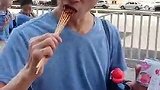 人才啊，把烤串串吃到了极致