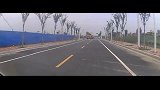 有些司机眼睛是用来出气的吗？开车不看人