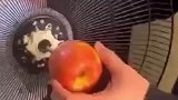 风扇削苹果，你吃吗我给你削