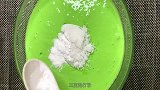 家常版自制菠菜蒸发糕，超级好吃，零失败