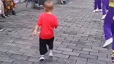 小宝宝真棒太可爱啦，舞姿太优秀啦