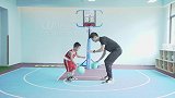 剪刀石头布-幼儿篮球华蒙星3~8岁亲子家庭篮球游戏集
