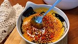 泡面也能吃出新花样!自制酸辣牛肉面,最佳的夜宵选择!