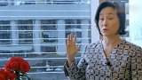 赌王女儿何超琼坐拥千亿资产，如今又做干妈喜抱孙女当奶奶！