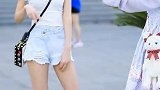 小姐姐的身材真的是没谁了，你们喜欢这样的身材吗