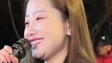 美女歌手街头唱歌，一开口堪比中国好声音，路人听后围观点赞！