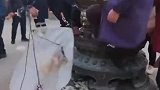 这回功德都掉地下了，估计来许愿的都白来了