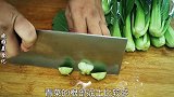 为什么饭店的炒青菜那么入味好吃？原来是这样炒的，大厨教你技巧