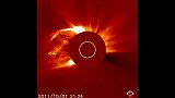 2011年10月1日太阳附近移动的巨大不明物体