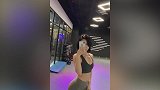 你们喜欢的健身小姐姐!不露脸就感觉美