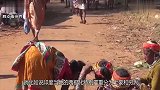 印度富翁问中国游客你们能买起摩托车吗中国人呵呵