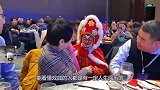 爆笑：百花争艳一倒倒一片，这是对冬天最起码的尊重