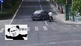 左顾右盼闯红灯，到头还是栽跟头