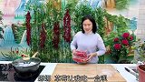 放寒假了，做孩子最爱的草莓大泡芙，一口下去超满足味蕾