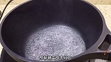 1盒牛奶，2个鸡蛋，不用烤箱做焦糖布丁，爽滑细嫩，做法很简单