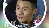 李荣浩公开亲吻杨丞琳 连自己都没想到