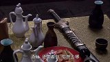 这边正喝着酒呢，那一边已经有人打起来了