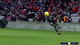 第69分钟朗斯球员班扎射门 - 打偏