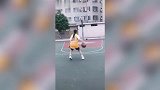 女孩根本不会打球？这位小姐姐的运球+后仰跳投你来你能行吗？