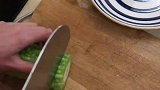 用最温柔的语气说最恶毒的话