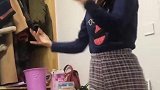 喝点酒把你嘚瑟的，酒后失态了吧