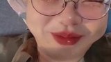 李诞在逃公主 李诞蛋总变身在逃公主，还有娇羞一笑，真让人又好笑又抗拒