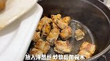 今天做了和芋头小姐姐学的【韩式排骨饭】，超级好吃der！