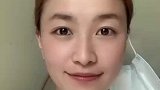 女子一口气拔掉四颗智齿后，瓜子脸肿成了“国字脸