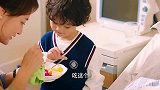姑姑怀疑女主，最后因为女主唱歌想起当年救人的是女主！