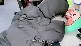 兄弟的这一下，裁判都憋不住笑场了！