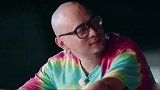 傅首尔发长文回应凄惨的童年，还曾嚼过别人嘴里的泡泡糖