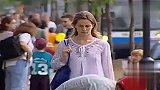 3个小哥联手恶搞路人，路人反应太真实了，太逗了