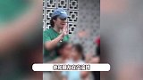董子健带女儿外出聚餐，大福性格活泼好动，身高出挑继承妈妈美貌