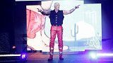 WWE-17年-世界巡演Starcade复古赛事：金沙改用罗兹经典造型出场-花絮