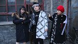 俩儿媳给公公买新衣服，没想到公公却气得不行，整个过程太逗了