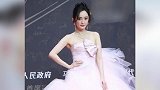 啥情况？赵丽颖换3套大牌 杨幂却又被扒穿二手高定