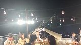 白天走到黑夜，天荒慢慢地老