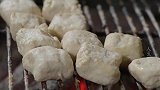 人生一串：心急吃不了热豆腐，吃烤豆腐需要的就是耐心