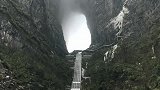 天门洞，世界上海拔最高的天然穿山溶洞，大自然真的很神奇