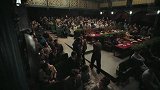 霞光：特务准备搞事，在会场安放了炸弹，方若愚不让女儿上台演戏