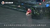 没有澡堂的国家，美女当街洗澡，当地男人却习以为常