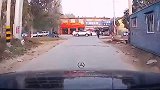 还笑话人家大妈，殊不知是大妈放了你们一条生路！