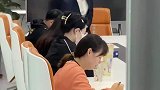 00后整顿职场，给开会的老板准备蜜雪冰城