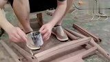 木匠用榫卯制作工艺品家具非常牢固，不会出现散架的状况！
