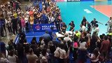 意大利主场3-1胜韩国女排 埃格努中暑晕倒被抬下场