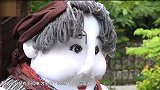 65岁老人独守一个村子 为不让自己孤独 把全村人做成了稻草人