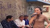 民间女歌手一首《万爱千恩》，伤感又好听，催人泪下！